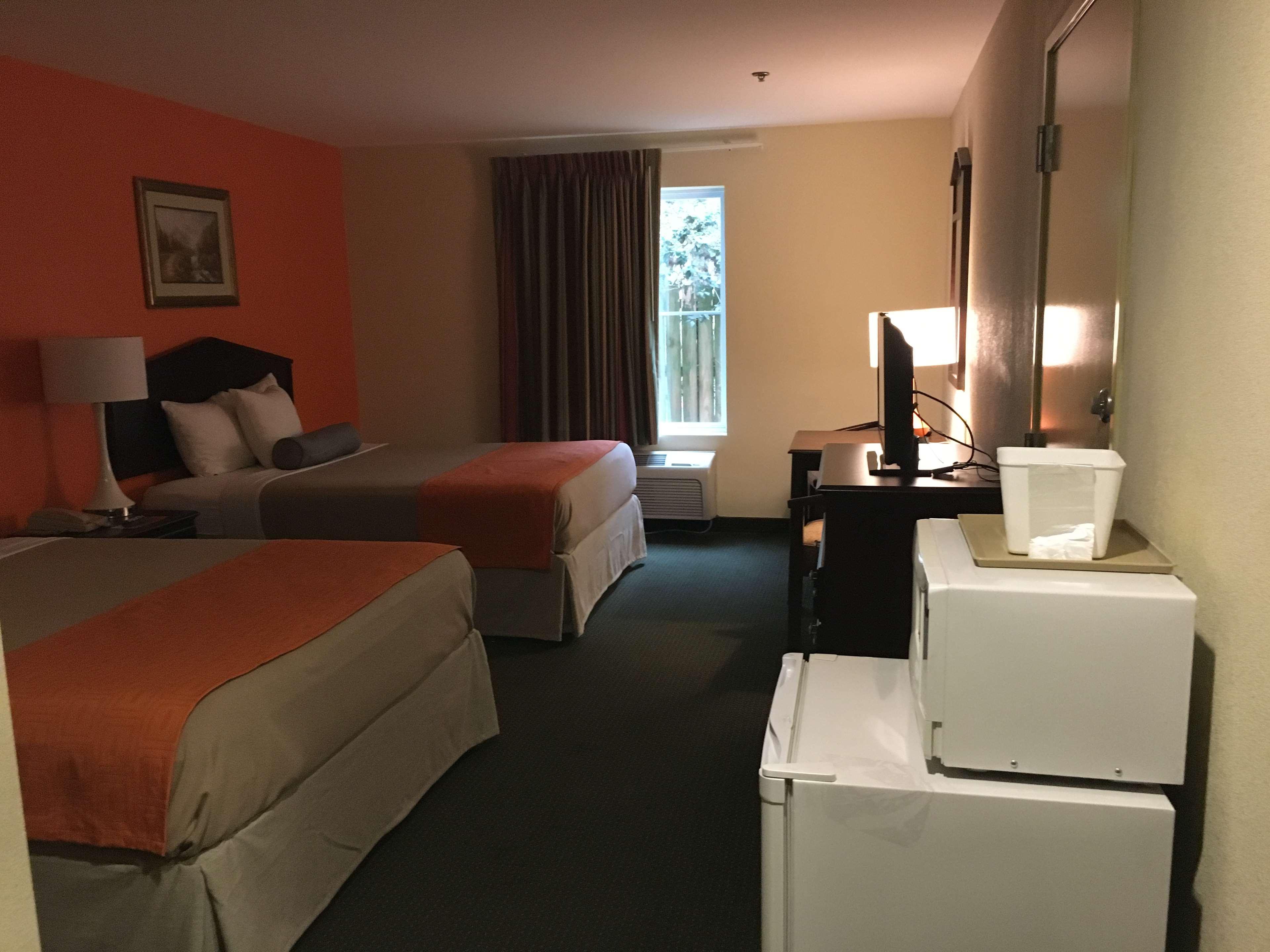 ฮาวเวิร์ด จอห์นสัน บาย วินด์แฮม ฮูมา Hotel โฮมา ภายนอก รูปภาพ