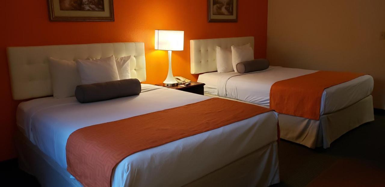 ฮาวเวิร์ด จอห์นสัน บาย วินด์แฮม ฮูมา Hotel โฮมา ภายนอก รูปภาพ